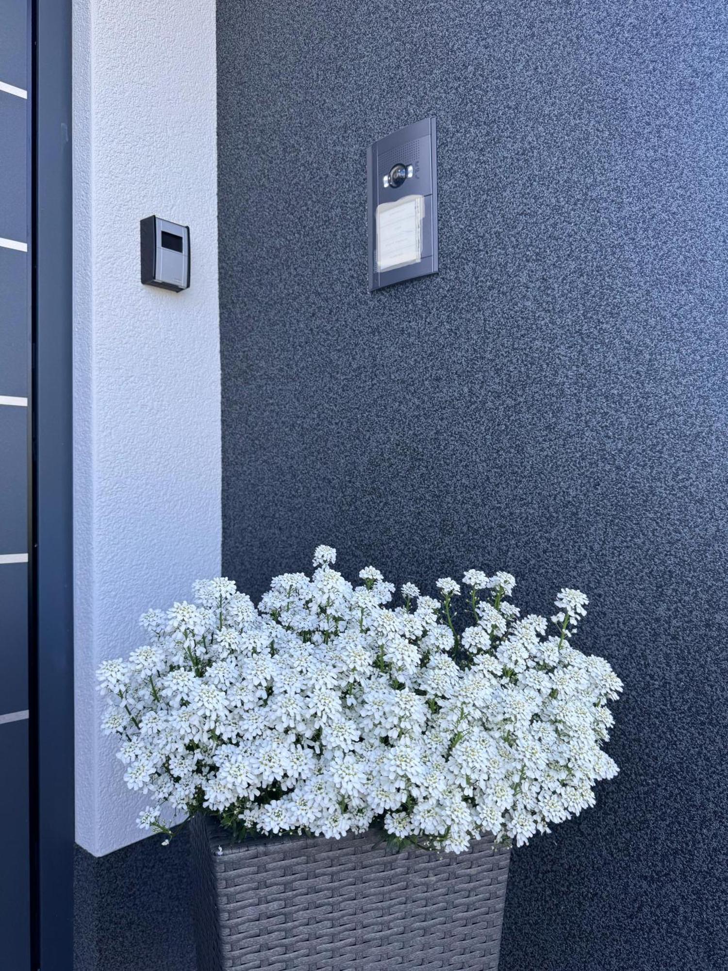 Ferienwohnung Dariana Schwalbach/Saar Exterior photo